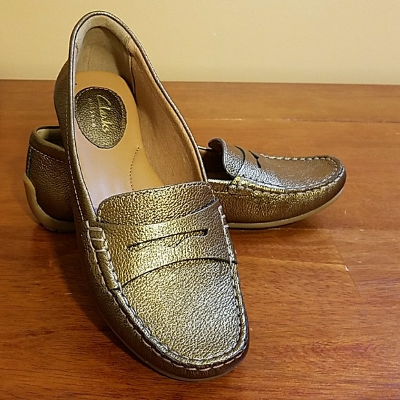 clarks womens gold